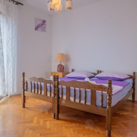 רייקה Room Apartment Kantrida מראה חיצוני תמונה